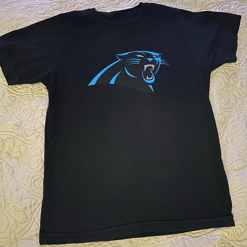 Boys Carolina Panthers NFL T-shirt size Large 14/16